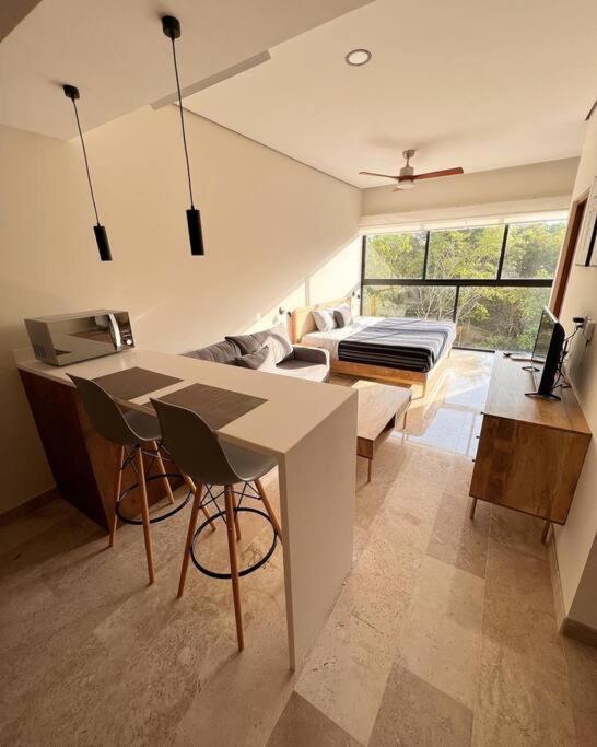 Loft, Gym, Pool, Internet Zama Apartment *